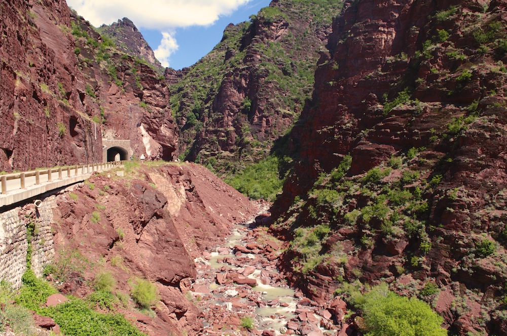 Gorges_du_Cians,_toutes_rouges